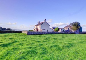 House ∙ 3 bedrooms ∙ 5 guests