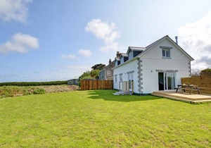 House ∙ 3 bedrooms ∙ 6 guests