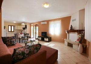 House 377/857 (Istria - Sveti Lovreč), 18000m from the beach