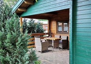 House 4 - Sveda yard
