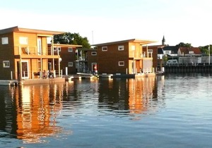 House 5 / pets possible - FLOATING HOUSES Classic - Kröslin / up to 6 pers.