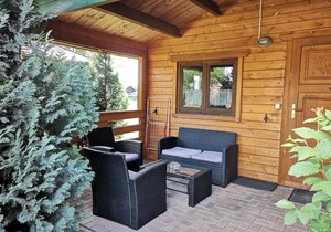 House 6 - Sveda yard