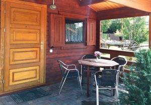 House 8 - Sveda yard