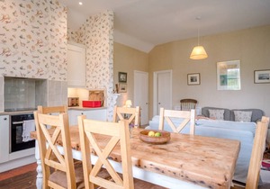 House ∙ 2 bedrooms ∙ 4 guests
