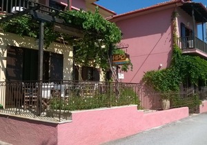 House in Lefokastro - in front of the beach + Wi-Fi #2