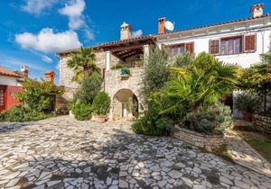 House Peresiji