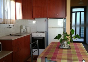 HOUSE TAKIS HAIKOS two minutes walk to the beach Peroulia