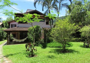 House with 3 suites in condominium in Barra do Sahy - 3 suites