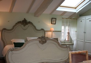 House with Charming Bed and Breakfast