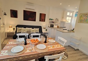 House with terrace and garden at 30 meters from the sand beach of la Fosca.