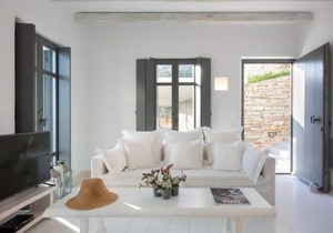 House Y in Kardiani Tinos
