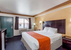 Howard Johnson by Wyndham Norco