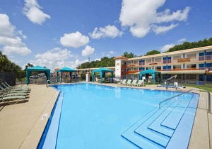 Howard Johnson by Wyndham Ocala FL Hotel