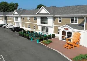 Howard Johnson by Wyndham Quincy/ Boston