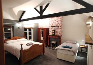 Huge 6-Bed Apartment in Darlington Centre