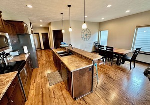 Huge, Clean, Beautiful New House at Bridges Bay Okoboji Resort! TONS of space!