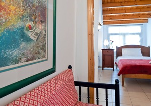 Huge Odyssey House (perfect location)