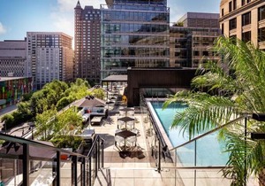 Humaniti Hotel Montreal, Autograph Collection