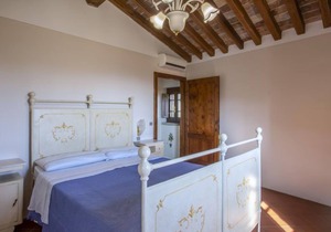 Iacopo by Interhome