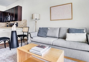Ideal Bouldin Creek 1BR w/ Gym, Pool & W/D, nr downtown, by Blueground
