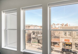 Ideal Elmhurst 1BR w/Lounge, Pool & Gym nr Metra, by Blueground