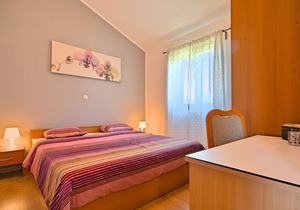 Ideal for family holidays, heated pool, traditional and quiet location