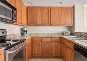 Ideal Santa Clara 2BR w/Parking, W/D, walk to Dining, by Blueground