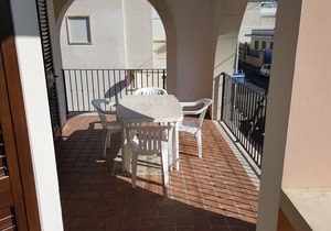 Ideally located for a beach and city holiday