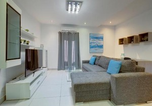 Idyllic Apartment just off the Promenade