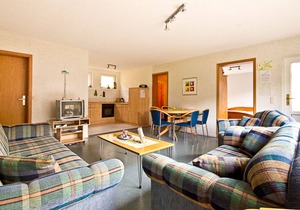 Idyllic holiday home in the nature near the lake (NO. 3)