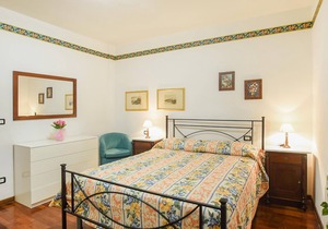 Idyllic vacation home on Lake Trasimeno in beautiful Umbria.
