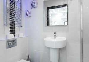 Imperial Court Suites