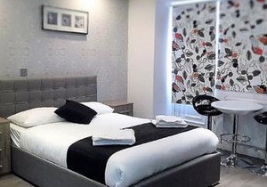 Imperial Court Suites