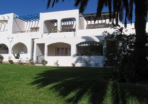 Impressive apartment in ground floor with terrace of 2 rooms, A, A and pool, 2