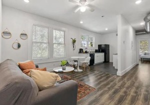 Impressive Cozy Historic 2BR Apt Near Downtown