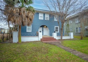 Impressive Cozy Historic 3BR Apt Near Downtown
