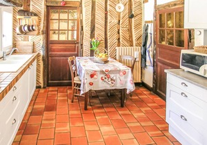 In a small village among the vineyards near Bergerac stands this cottage just two minutes from the D
