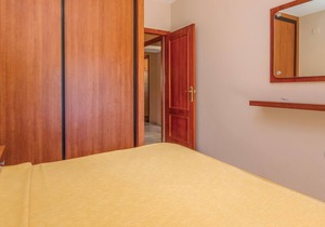 In a well-maintained residential complex with community pool in Mijas Costa you will find this beaut