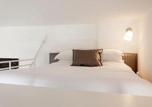 In Bed with Lisbon 5N