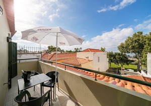 In pedestrianised Funchal Old Town | Taberna Apt 5