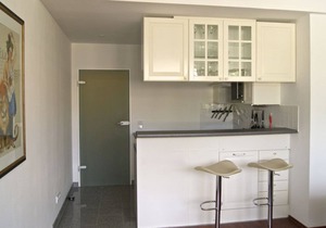 In the center, 2-room-apartment, 75sqm, 20% DISCOUNT from 1 month! W-Lan, TG, partly with AC!