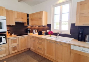 In the heart of Couarde, superb family villa