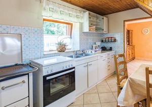 In the small village of Kringa, in the heart of Istria, you will find this vacation home, accessible
