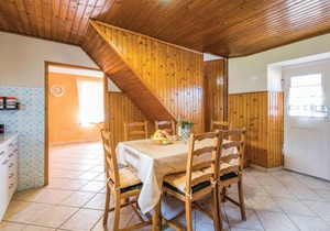 In the small village of Kringa, in the heart of Istria, you will find this vacation home, accessible