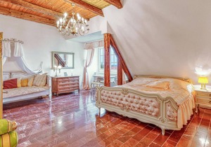 In the very north of Germany, only 3km from the North Sea coast between Klanxbüll and Dagbüll, you w