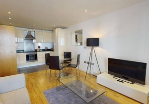 Indescon Square by Interhome