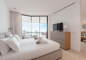 Infinity 1-6 LUXE SEA VIEW 2B