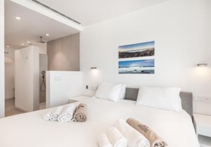 Infinity 1-7 LUXE SEA VIEW 2B