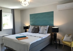 Infinity pool, 3 apartment areas, brand new !!!