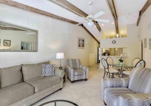 Inland condo with pool and steps to beach/food/shops